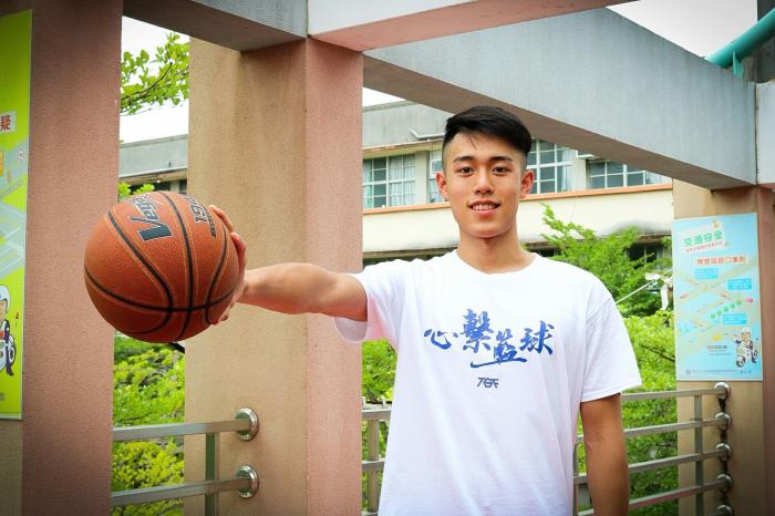 傳續盃「心繫籃球」應援T-Shirt (亮白)  高磅數厚棉/舒適/潮流